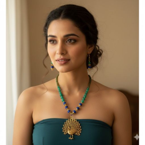 Metal pendant Glass Beads Necklace